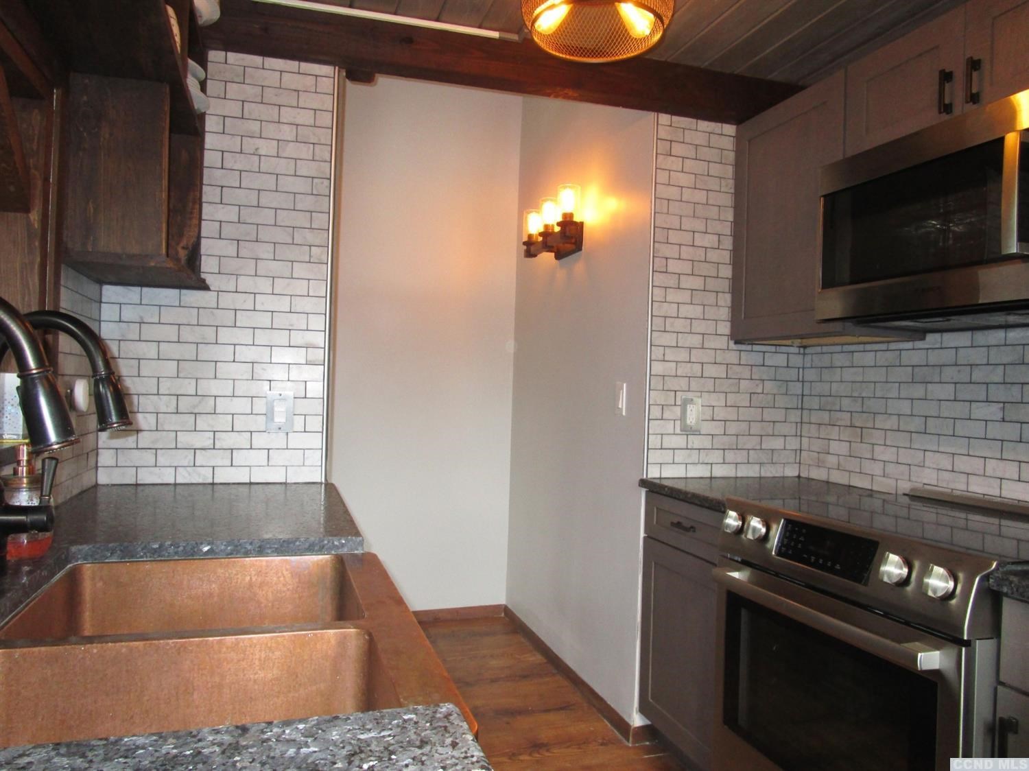 15 Brainard Ridge Rd, Windham, NY 12496