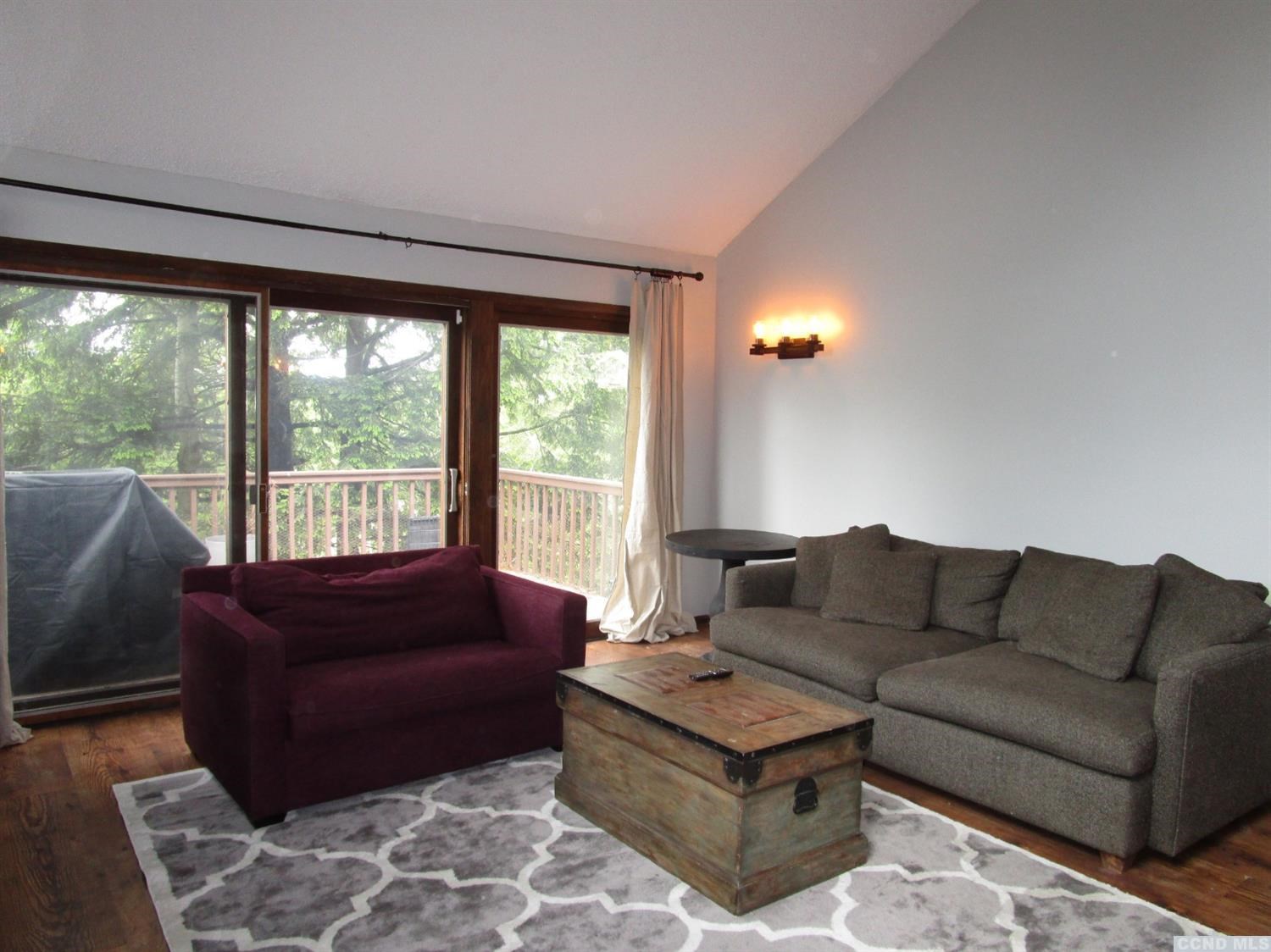 15 Brainard Ridge Rd, Windham, NY 12496