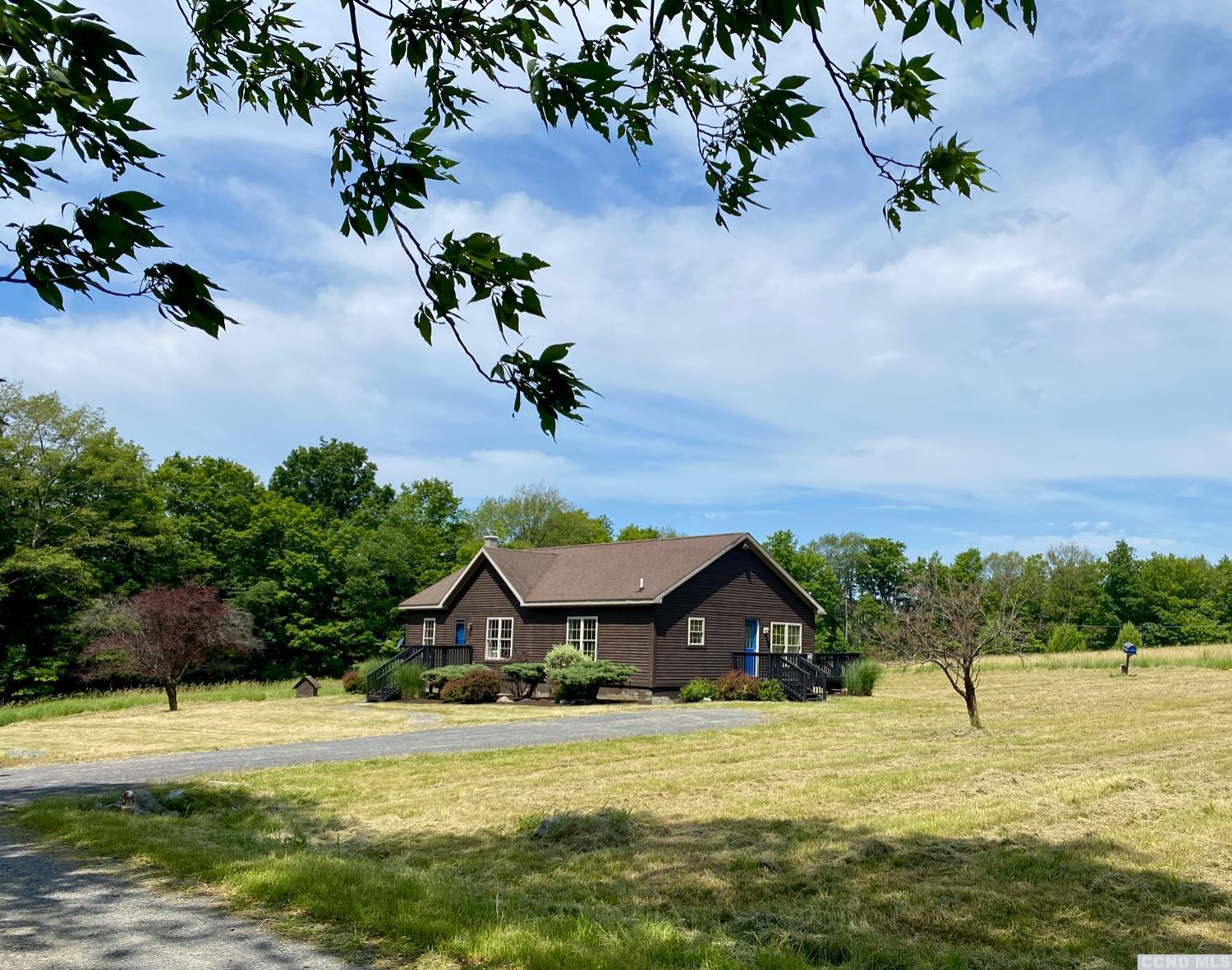 607 Stonewall Road, Austerlitz, NY 12017