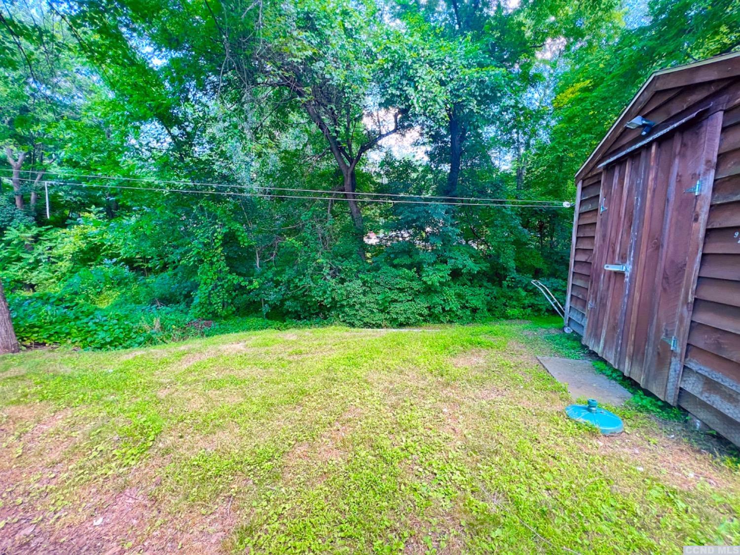 42 Feller Ct, La Grange, NY 12603