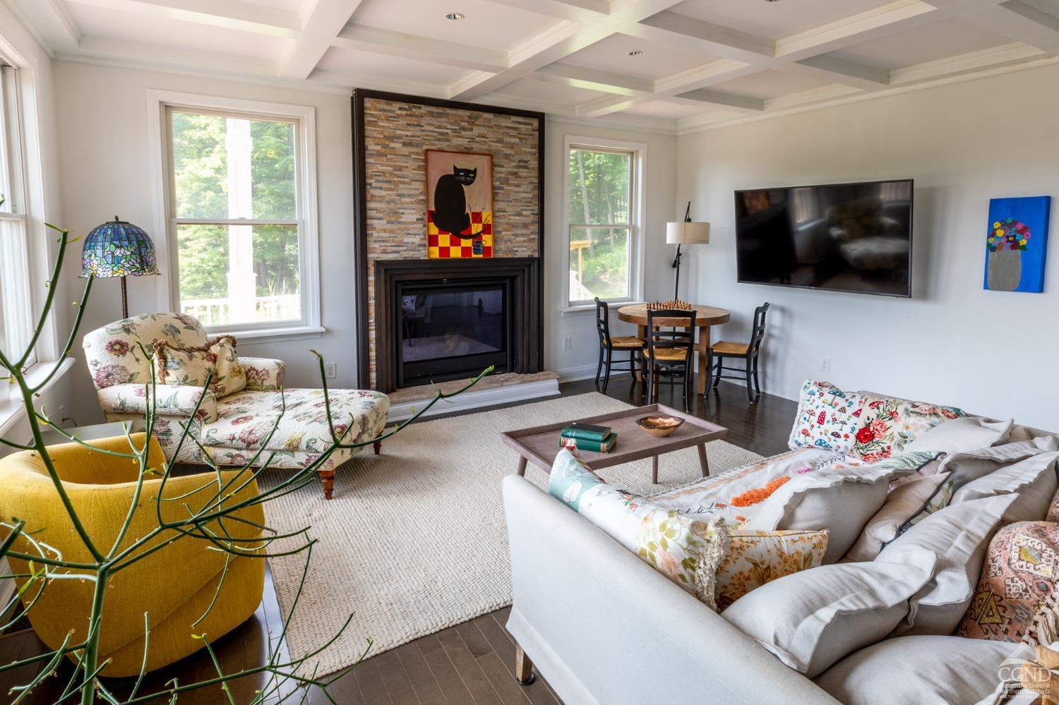 289 S Dales Bridge Road, Germantown, NY 12526