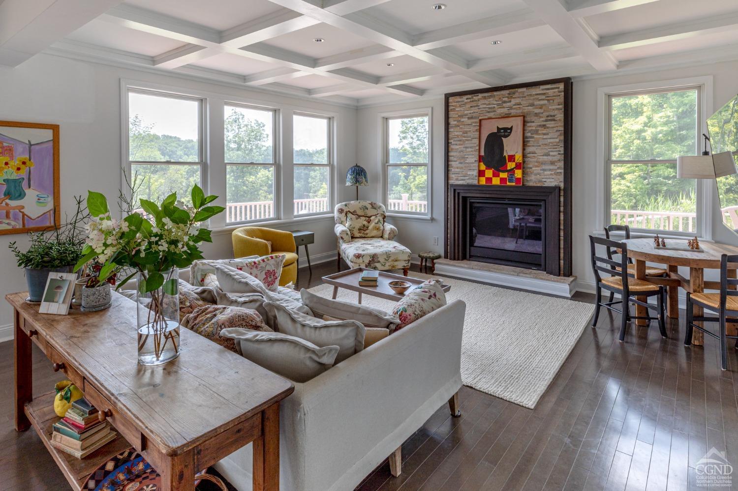 289 S Dales Bridge Road, Germantown, NY 12526